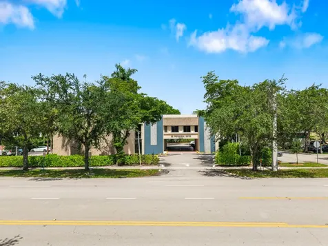 150 NW 70 Avenue Plantation FL 33317