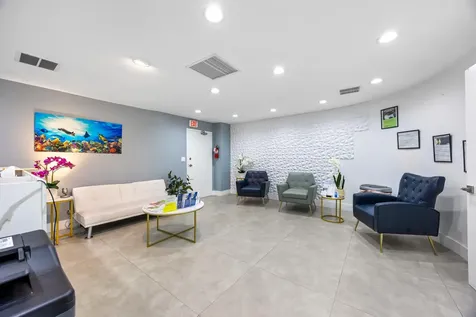 150 NW 70 Avenue Plantation FL 33317