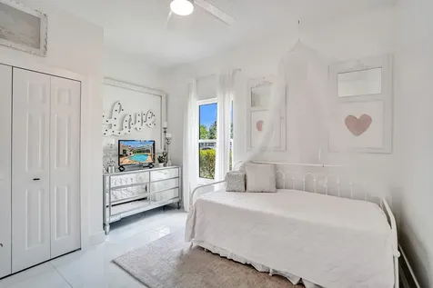 4300 Hunting Trail Lake Worth FL 33467