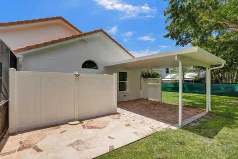 4300 Hunting Trail Lake Worth FL 33467