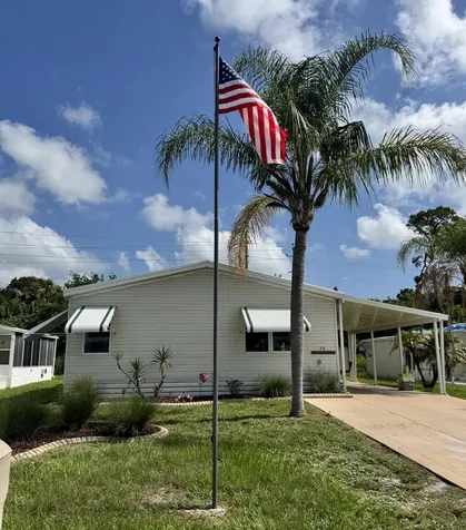 35 La Puerta Del Norte Fort Pierce FL 34951