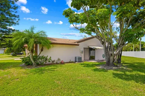 6125 Elsinore Circle Greenacres FL 33463