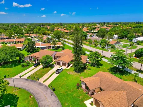 6125 Elsinore Circle Greenacres FL 33463