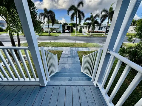 133 Nw 53 Place Deerfield Beach FL 33064