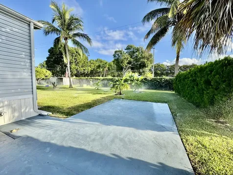 133 Nw 53 Place Deerfield Beach FL 33064