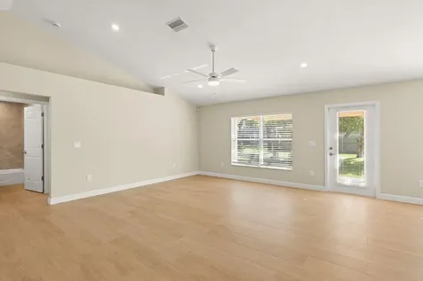 1590 Polynesian Lane Sebastian FL 32958