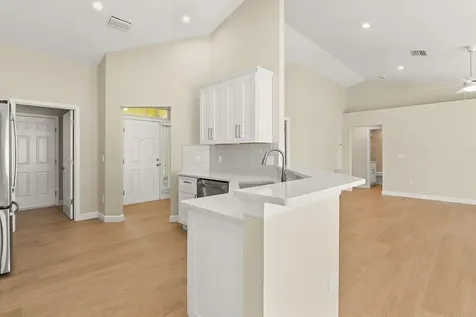 1590 Polynesian Lane Sebastian FL 32958