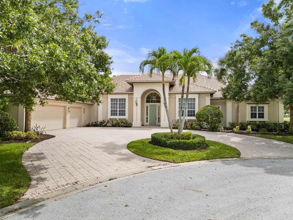 1419 Sw Blue Bird Cove Port Saint Lucie FL 34986