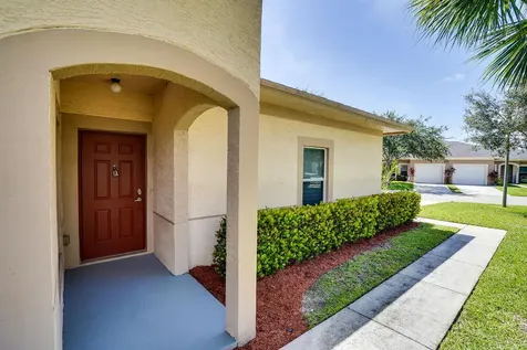 1824 Sandhill Crane B1 Drive Fort Pierce FL 34982