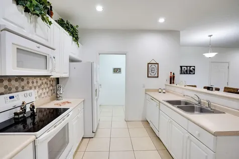 1824 Sandhill Crane B1 Drive Fort Pierce FL 34982