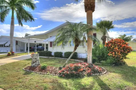 931 Jacaranda Drive Barefoot Bay FL 32976