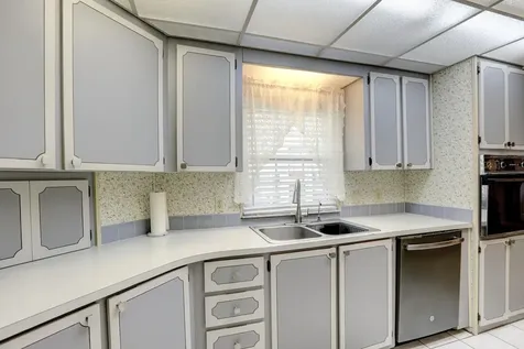 931 Jacaranda Drive Barefoot Bay FL 32976