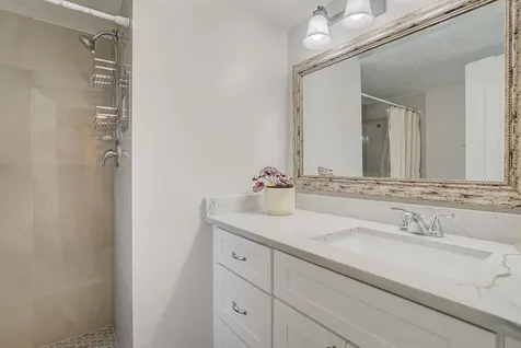 3524 Via Poinciana Lake Worth FL 33467