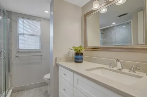 3524 Via Poinciana Lake Worth FL 33467