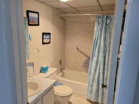 662 Burgundy Delray Beach FL 33484