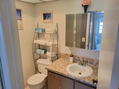 662 Burgundy Delray Beach FL 33484