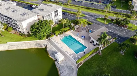 2581 N Garden 108 Drive Lake Worth FL 33461