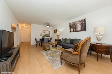 2581 N Garden 108 Drive Lake Worth FL 33461