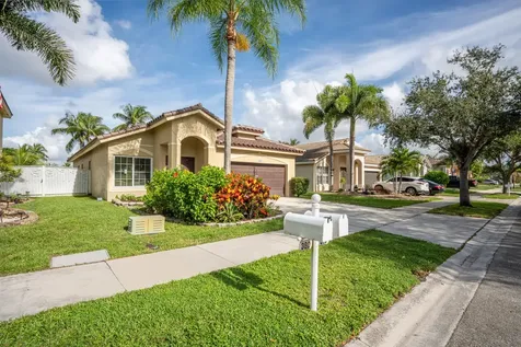 370 Sw 203rd Avenue Pembroke Pines FL 33029