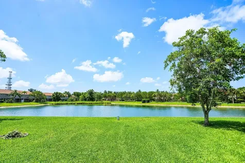 8333 Via Leonessa Boca Raton FL 33433