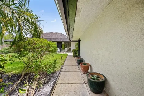 11876 Pebblewood Drive Wellington FL 33414