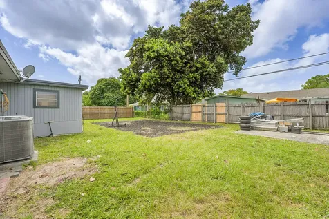 4873 Pine Knott Lane West Palm Beach FL 33417