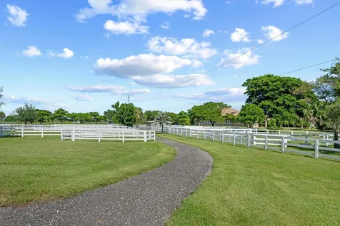 3935 Hanover Circle Loxahatchee FL 33470