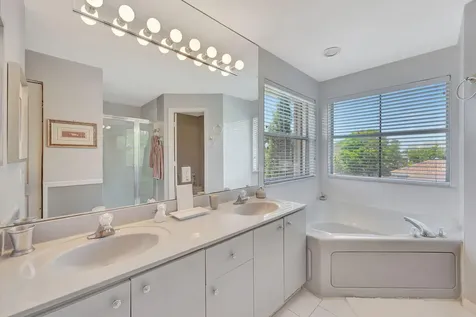 13838 Sw 41 Terrace Miami FL 33175