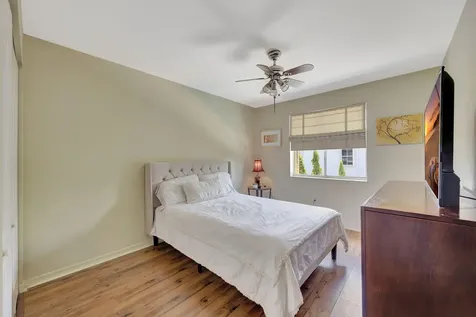 13838 Sw 41 Terrace Miami FL 33175