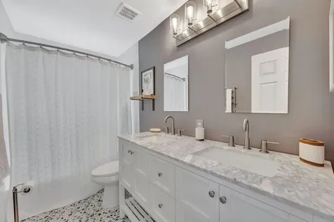 13838 Sw 41 Terrace Miami FL 33175