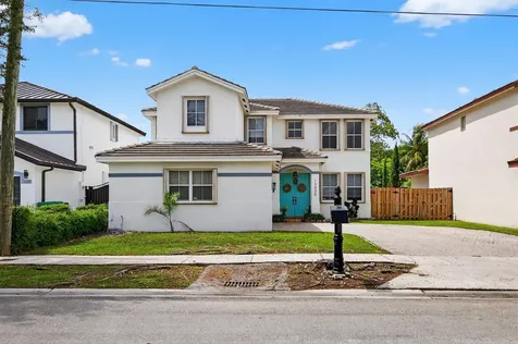 13838 Sw 41 Terrace Miami FL 33175