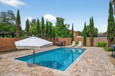 13838 Sw 41 Terrace Miami FL 33175