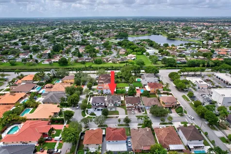 13838 Sw 41 Terrace Miami FL 33175