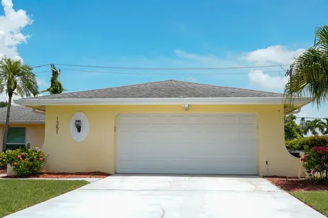 1351 Oaklawn Court Fort Myers FL 33919