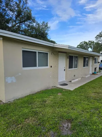 4951 SW 28th Terrace Fort Lauderdale FL 33312