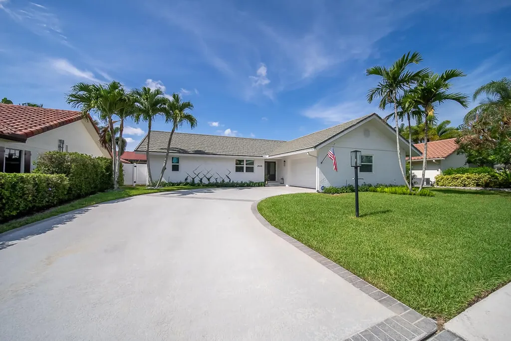 2838 Bayonne Drive Palm Beach Gardens FL 33410