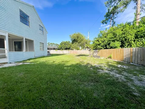 1514 Sw Mercedes Avenue Port Saint Lucie FL 34953