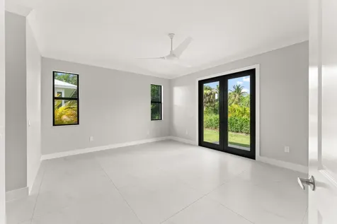 5460 Se Front Avenue Stuart FL 34997