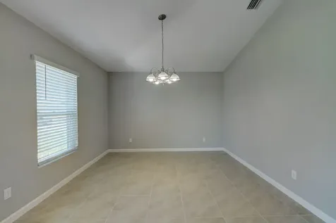 325 Sw Ridgecrest Drive Port Saint Lucie FL 34953