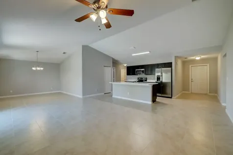325 Sw Ridgecrest Drive Port Saint Lucie FL 34953