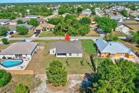 1517 Sw Aledo Lane Port Saint Lucie FL 34953