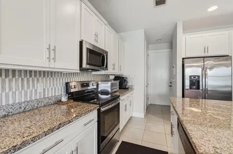 12041 Park Central Royal Palm Beach FL 33411