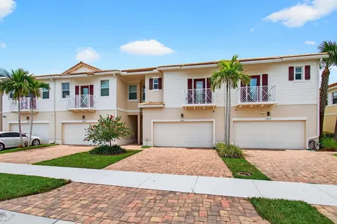 12041 Park Central Royal Palm Beach FL 33411