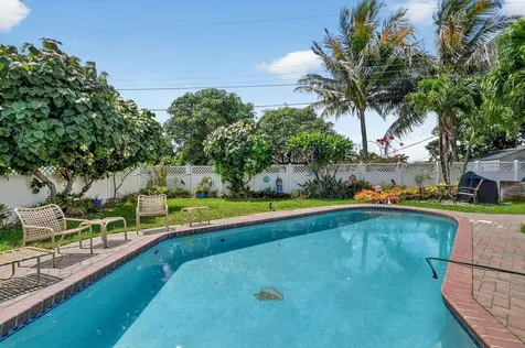 133 Greenbrier Drive Palm Springs FL 33461