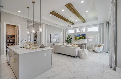 155 Se Bella Strano Port Saint Lucie FL 34984