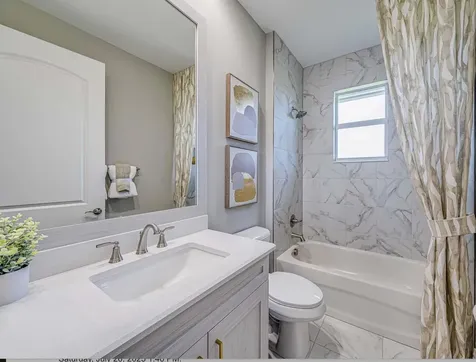155 Se Bella Strano Port Saint Lucie FL 34984