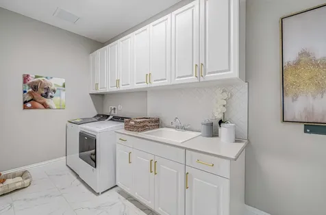 155 Se Bella Strano Port Saint Lucie FL 34984