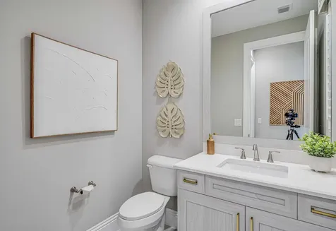 155 Se Bella Strano Port Saint Lucie FL 34984