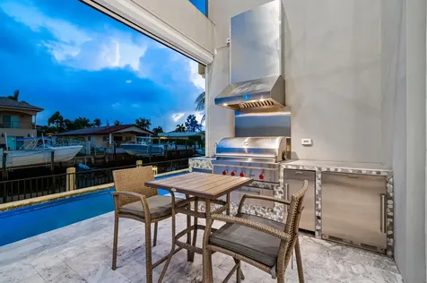 807 Dover Street Boca Raton FL 33487