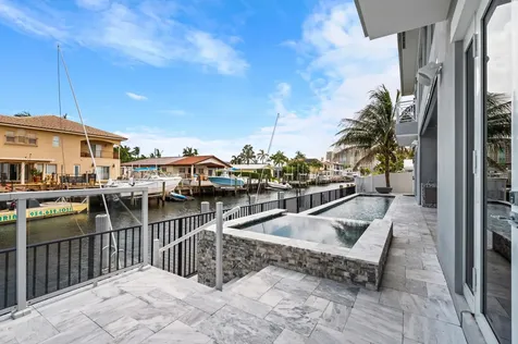 807 Dover Street Boca Raton FL 33487